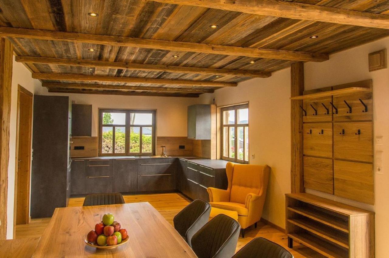 Chalet Am Oelberg Mit Badefass Und Altholzsauna 발드문첸 외부 사진